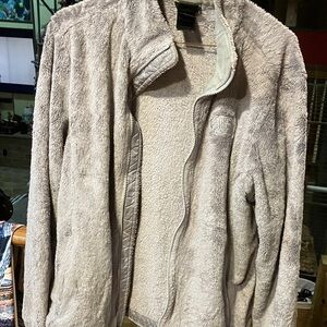 The North Face Women's Light Gray Teddy Jacket